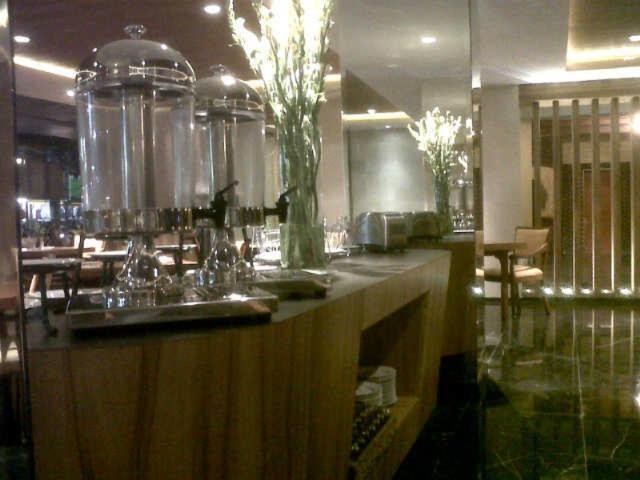 Hotel Mutiara Malioboro Yogyakarta Eksteriør billede